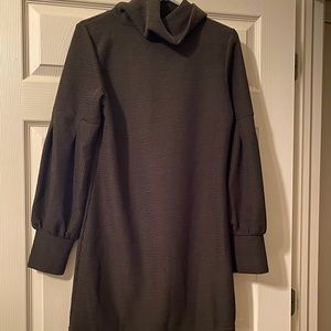 M-  Vestique dark green dress.